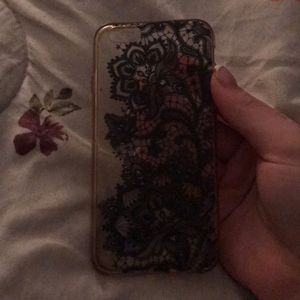 Henna Designed Phone Case 6/6s